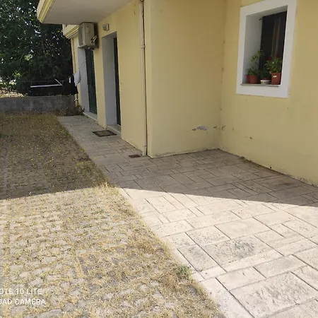 Karavela 's House 2 *