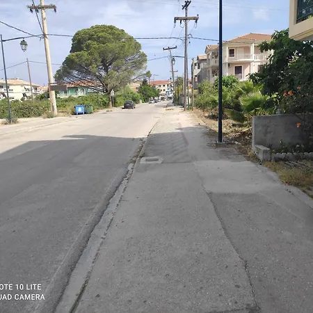 Karavela 's House 2 *